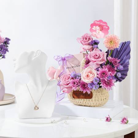 IGP x Palmonas Pendant & Blooms Women's Day Arrangement-picture-19