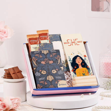 She Builds Personalized Women's Day Gift Hamper-picture-19