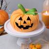 Gift Jack-O-Lantern Pumpkin Cake (750 Gm)