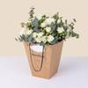 White and green bouquet with decorative bag - Vert coton