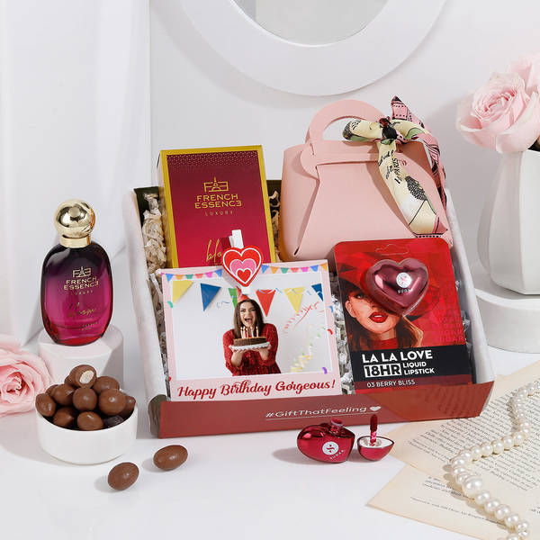 Berry Bliss Personalized Birthday Hamper