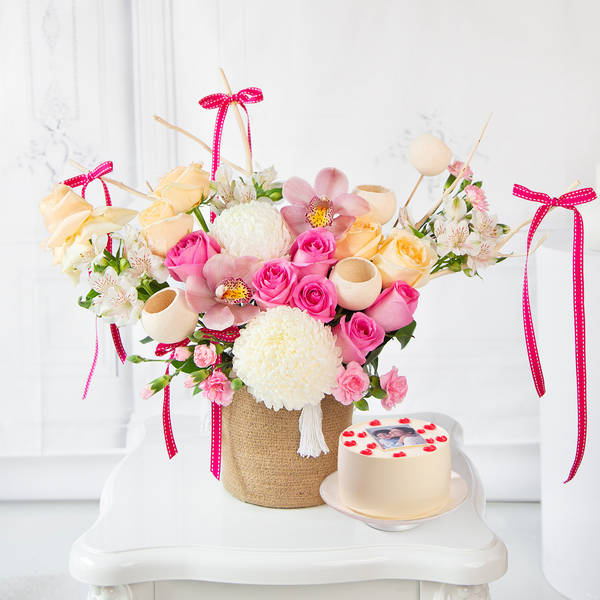 Blooming Surprise Personalized Mother's Day Combo