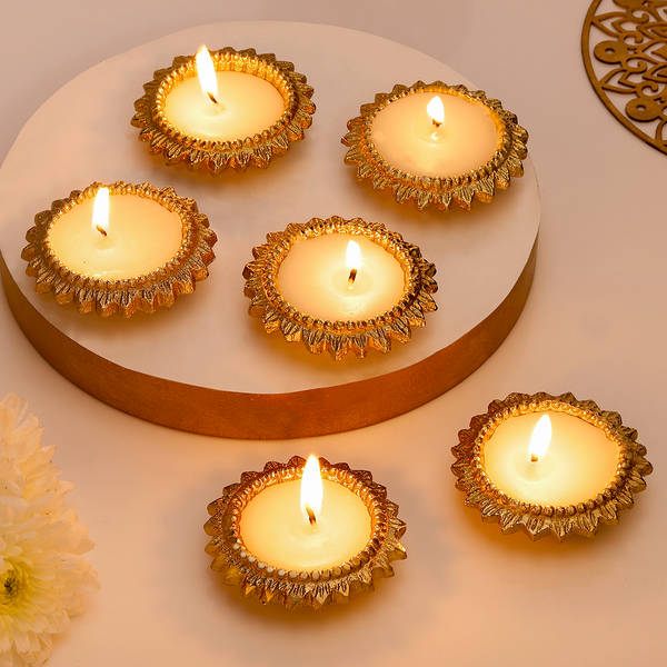 Bright Lights Set of 6 Floral Diyas