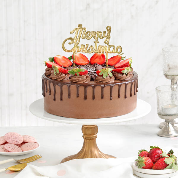 Choco Strawberry Christmas Delight Cake (500 Gm)