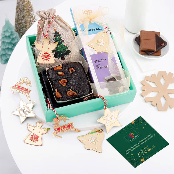 Chocolate And Charm Christmas Hamper