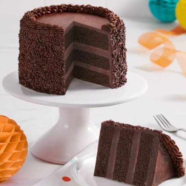 Chocolaty Layers Of Love Valentine's Day Cake (2 Kg)