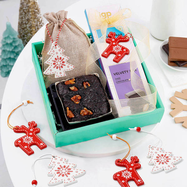 Christmas Potli Of Sweet Delights Hamper