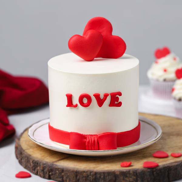 Classic Red Velvet Love Cake