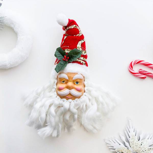 Classic Santa Face Decor