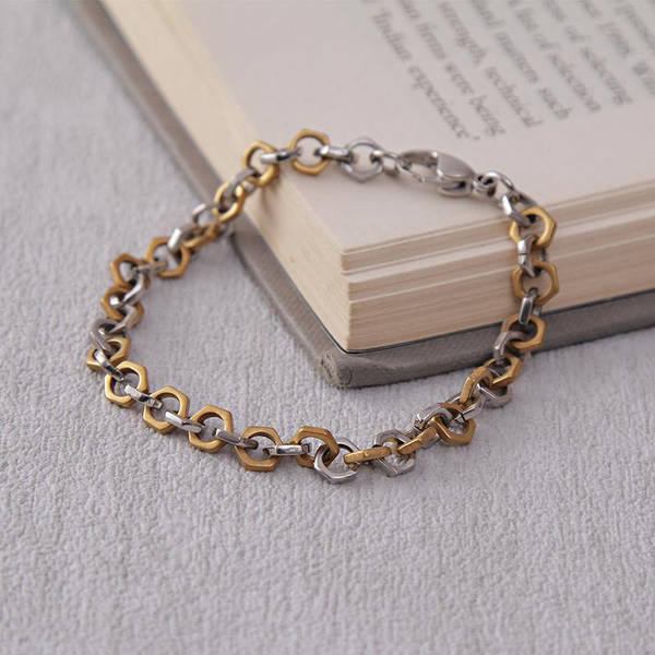 Classy Stainless Steel Chain Bracelet