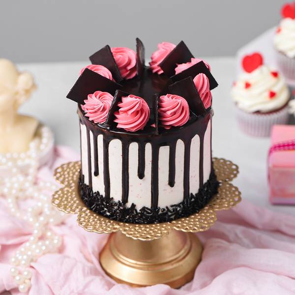 Cocoa Blush Red Velvet Cake (300 Gm)