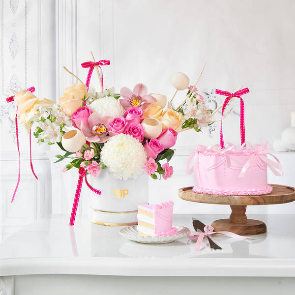 Cute Bow Cake And Lavish Arrangement Combo