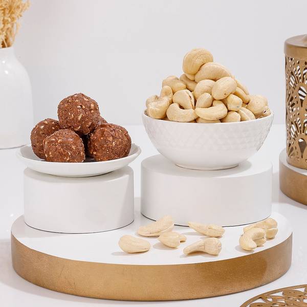 Delicious Treats Festive Gift Combo