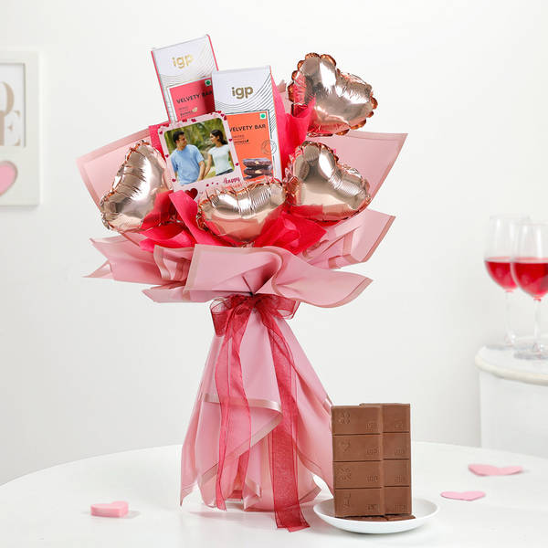 Delightful Personalized Valentine's Day Fridge Magnet Bouquet