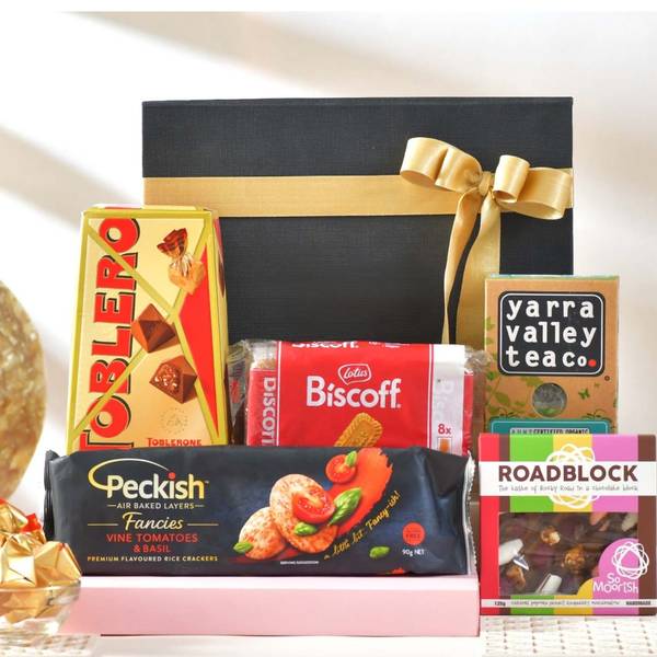 Elegant Gourmet Snacks Gift Hamper