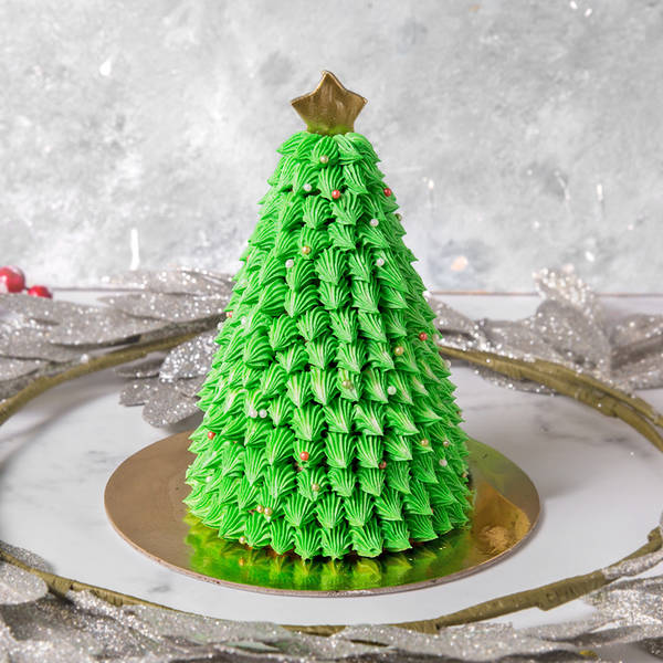 Festive Christmas Tree Cake (600 Gm)