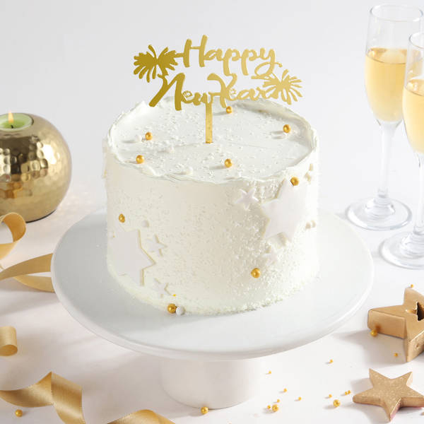 Fresh and Creamy Pineapple Cake (600gm)