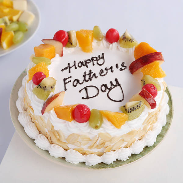 Fun and Fantastic Fruit Cream Cake For Dad
