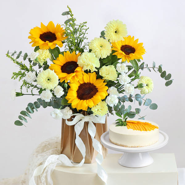 Golden Glow And Mango Magic Gift Combo