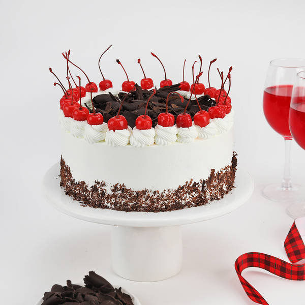 Gorgeous Black Forest Cake (2 Kg)