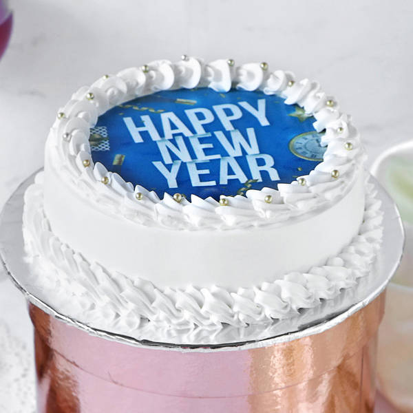 Happy New Year Black Forest Cake (1 Kg)