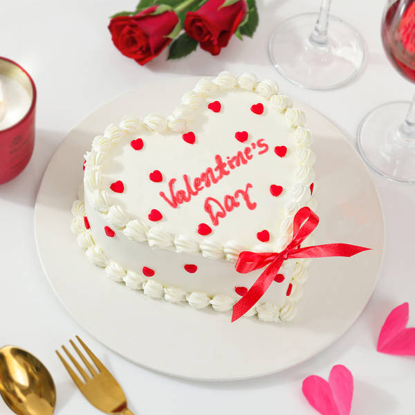 Happy Valentine Day Cream Cake (1Kg)