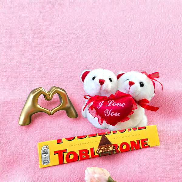 Heartfelt Delight Valentine's Day Hamper