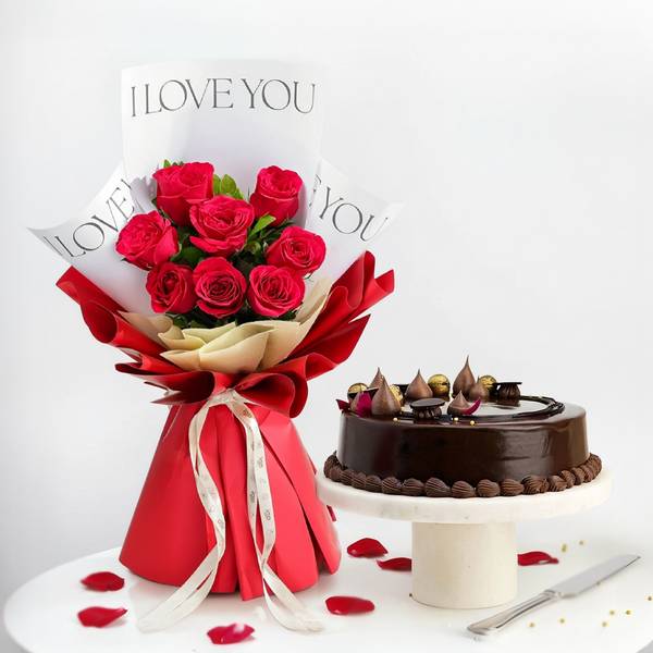 I Love You Rose Bouquet And Chocolate Cake Gift Combo