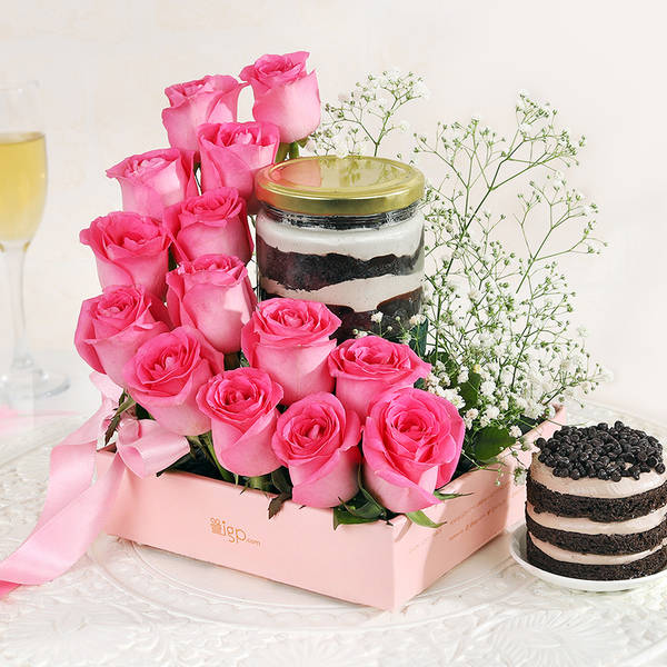 Lovely Blush Pink Delight Hamper