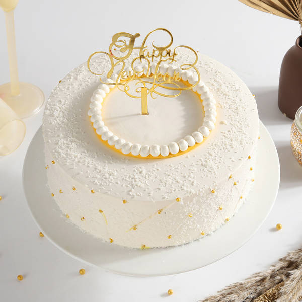 Lovely Vanilla Pineapple Cream Cake