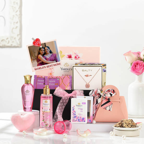 Luxe Love Personalized Gift Hamper For Mom