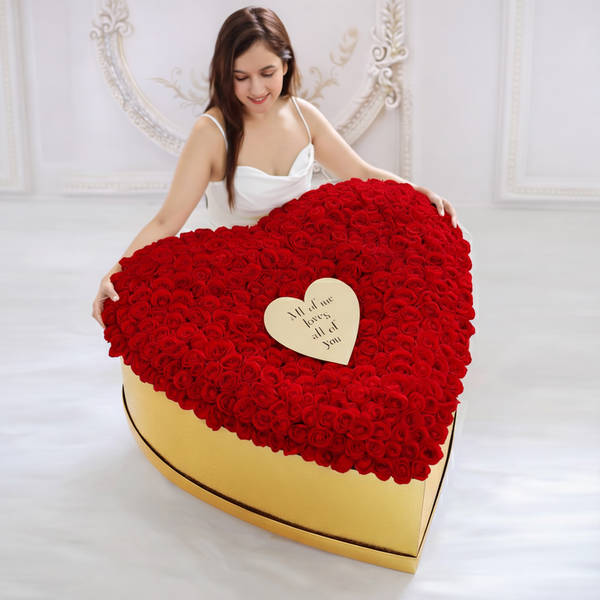 Luxury Heart-Shaped 260 Red Rose Box For Valentine's Day