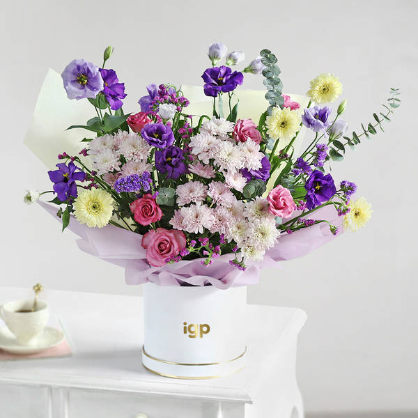 Mauve Majesty - Roses & Chrysanthemums