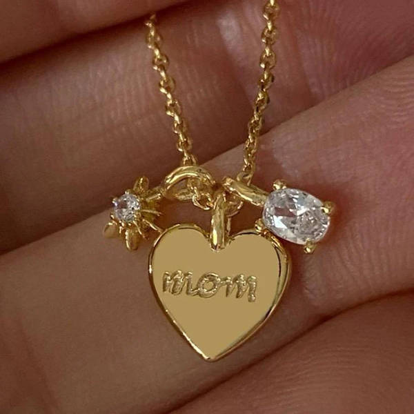 Mom Heart Metal Pendant Necklace