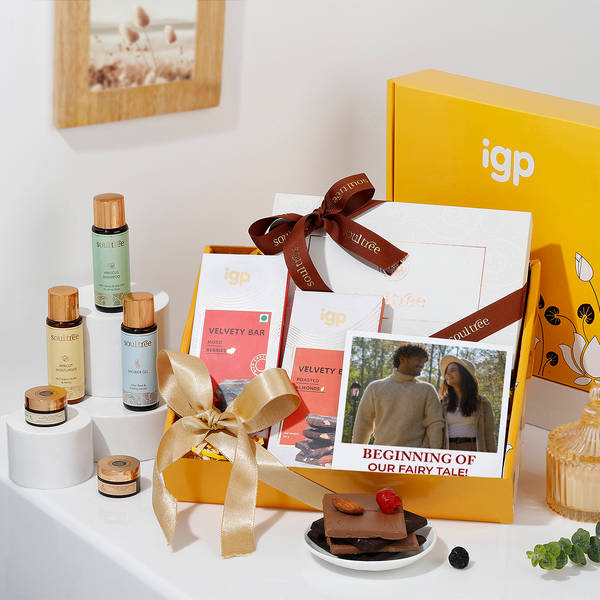 Personalized Rejuvenating Anniversary Gift Hamper