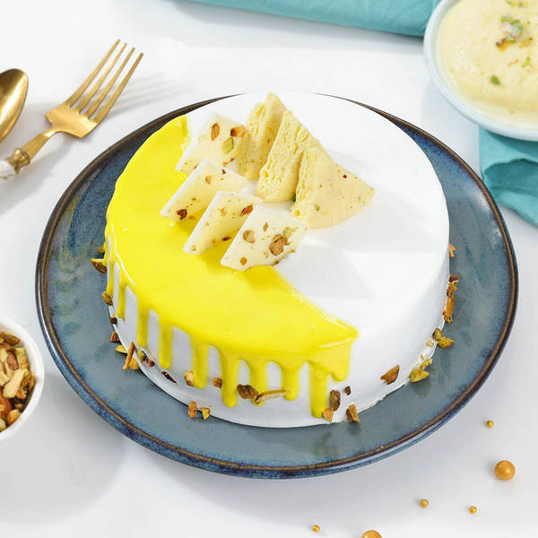 Pistachio Crunch Rasmalai Cake