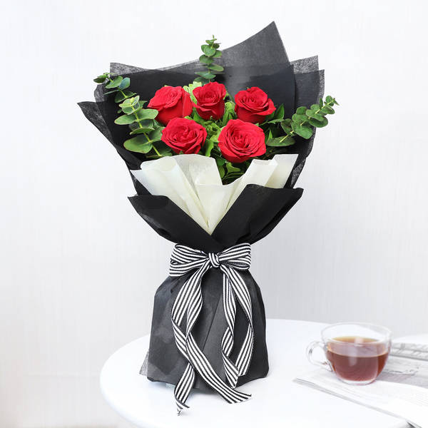 Premium Red Roses Bouquet