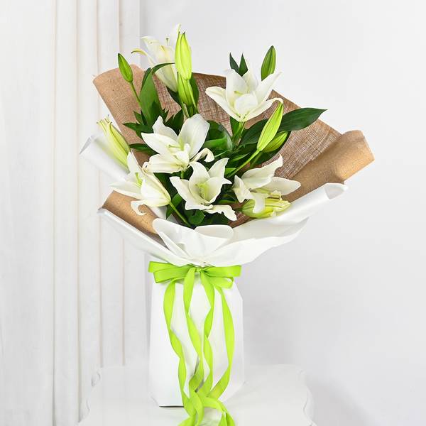 Pristine Lily Elegance Small Bouquet