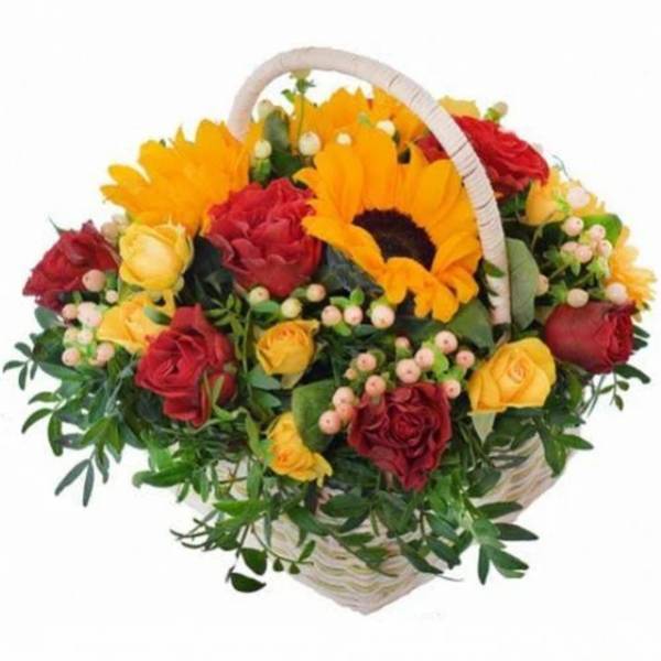 Radiant Sunflower and Rose Flower Arrangement