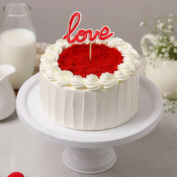 Red Velvet Cake For Valentine's Day