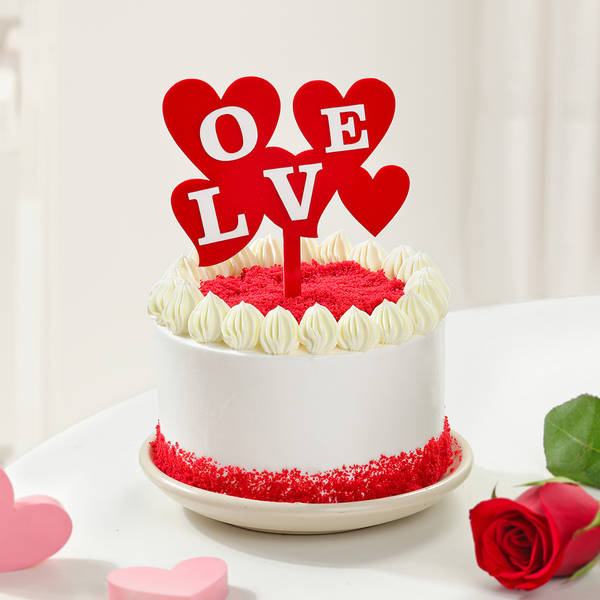 Red Velvet Love Cake (Half kg)