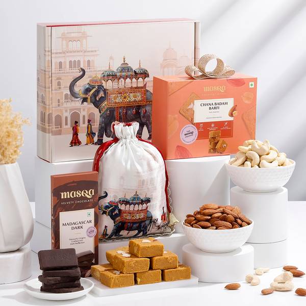 Royal Delicious Sweets And Treats Hamper