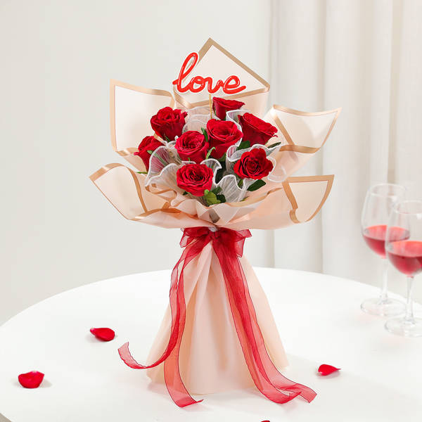 Scarlet Romance Red Rose Bouquet