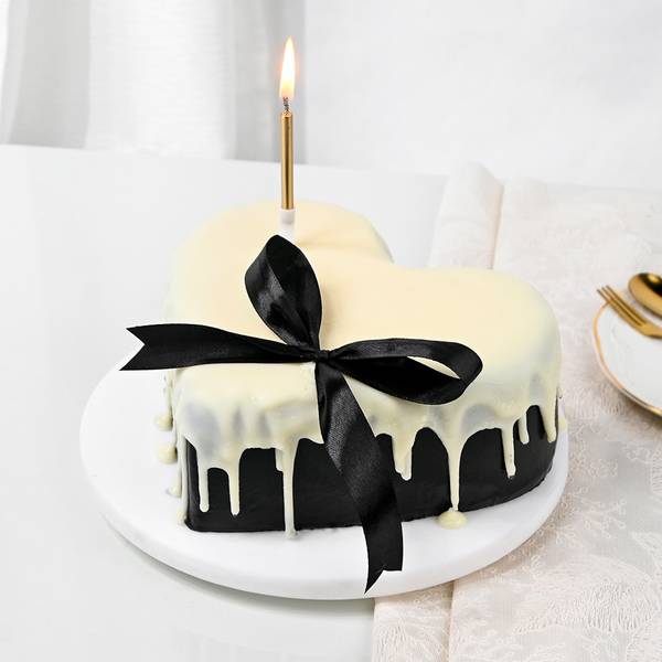 Semi-Fondant Decadent Heart Cake (600 Gm)