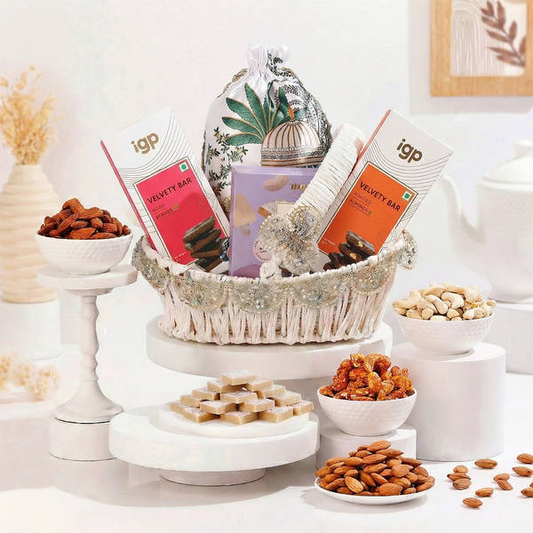Spiced Nuts & Premium Chocolates Gift Hamper