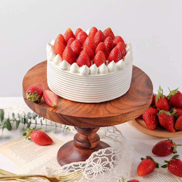 Strawberry & White Chocolate Bliss (1 Kg)