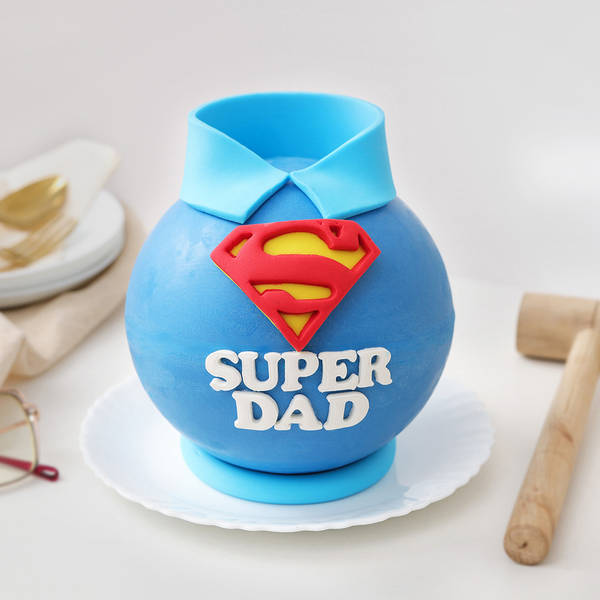 Super Dad Pinata Cake (750 Gm)