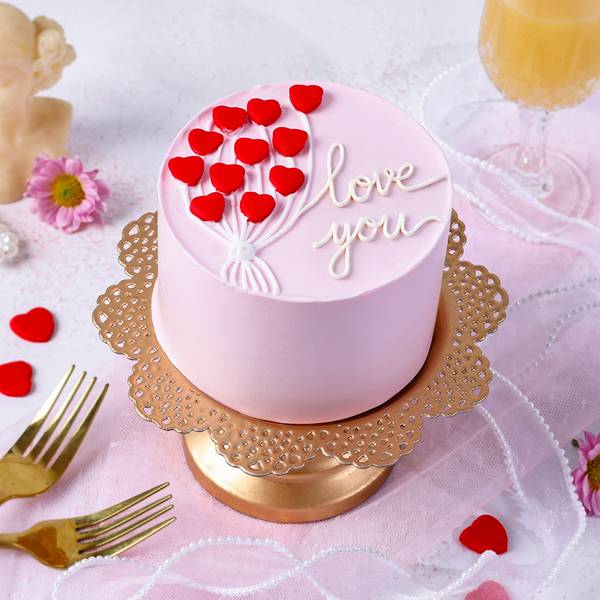 Vanilla Cake with Heart Balloons for Valentine's Day (300g)
