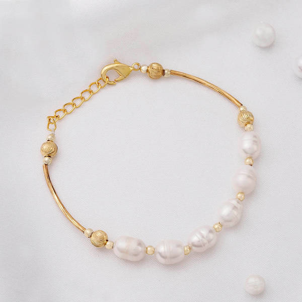 Zenia Pearl Bracelet